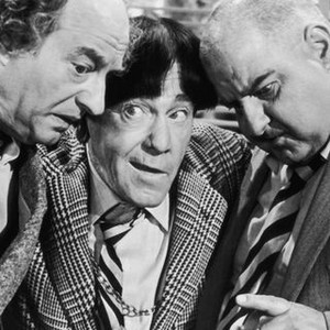 The Three Stooges Go Around the World in a Daze (1963) photo 9