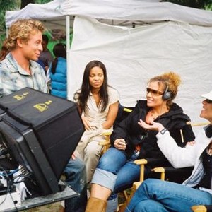 SOMETHING NEW, Simon Baker, Sanaa Lathan, director Sanaa Hamri, producer Stephanie Allain, on set, 2006. ©Focus Films