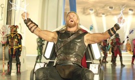 Thor: Ragnarok: Extended Scene - Thor Meets the Grandmaster photo 9