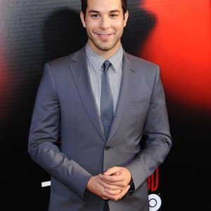 Skylar Astin  at arrivals for TRUE BLOOD Season Premiere, Cinerama Dome at The Arclight Hollywood, Los Angeles, CA June 11, 2013. Photo By: Dee Cercone/Everett Collection