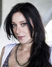Caroline Abras