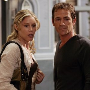 Law &amp; Order: Special Victims Unit, Julie Bowen (L), Luke Perry (R), 'Trials', Season 10, Ep. #1, 09/23/2008, ©NBC