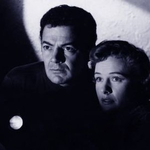 Operation Secret (1952) photo 10