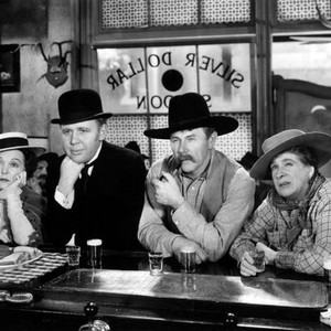 RUGGLES OF RED GAP, Zasu Pitts, Charles Laughton, Charles Ruggles, Maude Eburne, 1935, at a bar