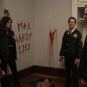 The Following, Jessica Stroup (L), Kevin Bacon (R), 'New Blood', Season 3, Ep. #1, 03/02/2015, ©FOX