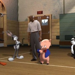 Space Jam movie review & film summary (1996)