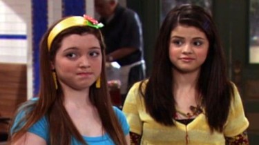 Wizards of waverly place season 1 episode 1 hot sale