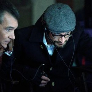 BULLET HEAD, FROM LEFT, ANTONIO BANDERAS, DIRECTOR PAUL SOLET, ON-SET, 2017. ©SABAN FILMS