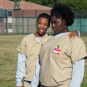 Orange is the New Black, Samira Wiley (L), Adrienne Moore (R), 'Trust No Bitch', Season 3, Ep. #13, 06/11/2015, ©NETFLIX