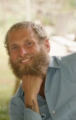 Xotinning eshakdagi shaxsiy fotosurati