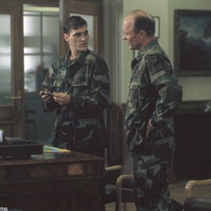 Left to right: Joaquin Phoenix and Ed Harris in Gregor Jordan's BUFFALO SOLDIERS. photo 4
