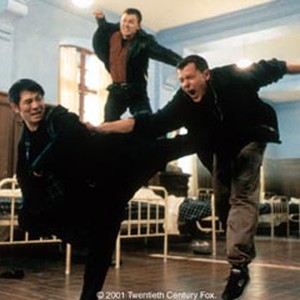 Liu Jiuan (JET LI, left) uses his considerable martial arts skills against two thugs in KISS OF THE DRAGON. photo 4