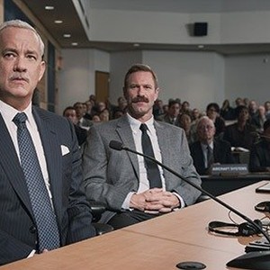 (L-R) Tom Hanks as Chesley "Sully" Sullenberger and Aaron Eckhart as Jeff Skiles in "Sully." photo 9