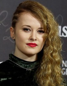 Shannon Tarbet