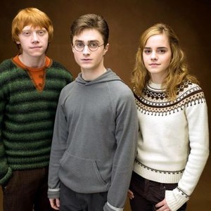 HARRY POTTER AND THE ORDER OF THE PHOENIX, from left: Rupert Grint, Daniel Radcliffe, Emma Watson, 2007. ©Warner Bros.