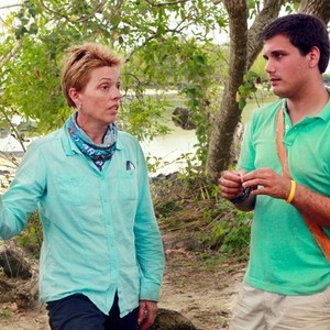 Survivor, Nina Acosta (L), Colton Cumbie (R), 'Two Tribes, One Camp, No Rules', Season 24: One World, Ep. #1, 02/15/2012, ©CBS