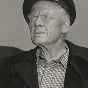 The Raging Tide (1951) photo 2