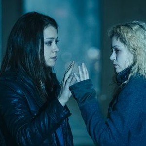 Orphan Black: Season 2, Episode 5, Sarah (Tatiana Maslany) and Helena (Tatiana Maslany)