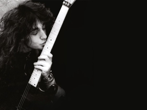 JASON BECKER not dead yet プリント　Tシャツ ジェイソンベッカー Not Dead Yet 不死身の天才ギタリスト T