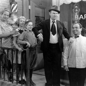 THE WINNING TICKET, Louise Fazenda, Roland Fitzpatrick, (baby), Betty Jane Graham, Billy Watson, Ted Healy, Leo Carrillo, 1935