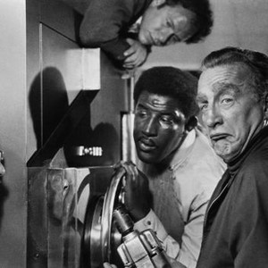 BANK SHOT, Sorrell Booke, Bob Balaban (top), Frank McRae, George C. Scott, 1974