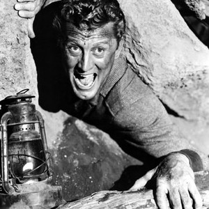 Ace in the Hole (1951) photo 10