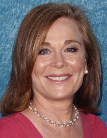 Roxanne Hart