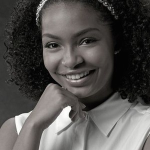 Yara Shahidi as Zoey Johnson