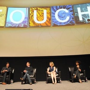Touch, from left: Tim Kring, Kiefer Sutherland, Carol Barbee, Gugu Mbatha-Raw, David Mazouz, 03/19/2012, ©FOX