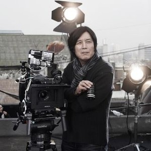 POETRY, (aka SHI), director LEE Chang-dong, on set, 2010. ©Kino International