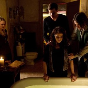 Hemlock Grove, Madeline Brewer (L), Tiio Horn (R), 'Unicorn', Season 2, Ep. #8, 07/11/2014, ©NETFLIX