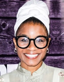 Bernadette Speakes