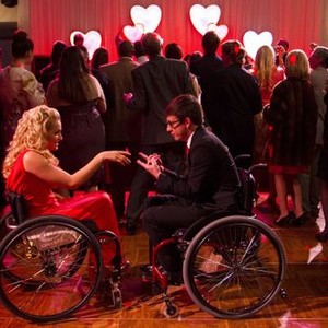 Glee, Ali Stroker (L), Kevin McHale (R), 'I Do', Season 4, Ep. #14, 02/14/2013, ©FOX