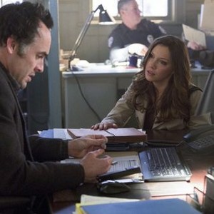Arrow, Paul Blackthorne (L), Katie Cassidy (R), 'The Huntress Returns', Season 1, Ep. #17, 03/20/2013, ©KSITE