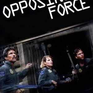 Opposing Force (1986) photo 14