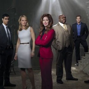Mary Mouser, Elyes Gabel, Jeri Ryan, Dana Delany, Windell D. Middlebrooks, Mark Valley and Geoffrey Arend (from left)