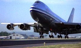 Airport 1975: Official Clip - Landing Attempt photo 3