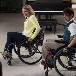 Glee, Dianna Agron (L), Kevin McHale (R), 'Sexy', Season 2, Ep. #15, 03/08/2011, ©FOX