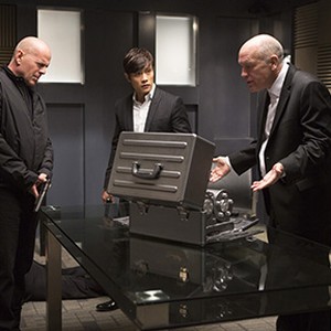 (L-R) Bruce Willis as Frank Moses, Byung-hun Lee and John Malkovich as Marvin Boggs in "Red 2." photo 5