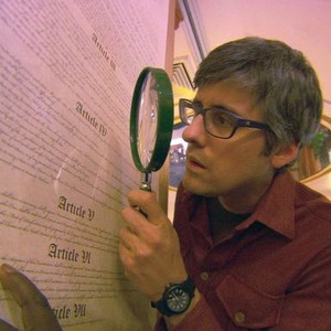 ELECTORAL DYSFUNCTION, Mo Rocca examining the U.S. Constitution, 2012, ©PBS