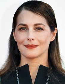 Amira Casar