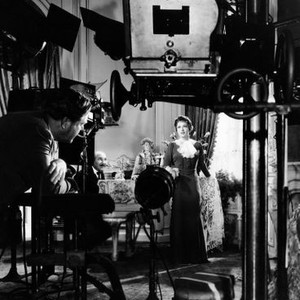THE GREAT ZIEGFELD, director Robert Z. Leonard, Luise Rainer, on-set, 1936