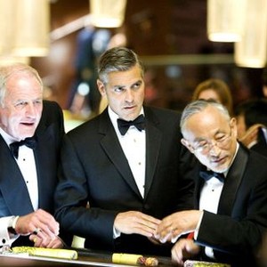 OCEAN'S THIRTEEN, Jerry Weintraub (left), George Clooney (center), 2007. ©Warner Bros.