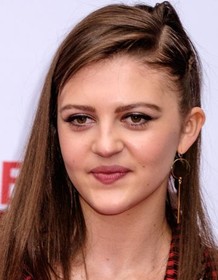 Lara Peake