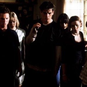 THE FACULTY, Josh Hartnett, Jordana Brewster, Clea Duvall, Elijah Wood, 1998. (c) Dimension Films.