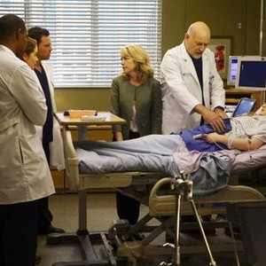 Grey's Anatomy, Justin Chambers (L), Rebecca McFarland (R), 'Mama Tried', Season 12, Ep. #22, 05/05/2016, ©ABC
