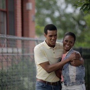 SOUTHSIDE WITH YOU, from left: Parker Sawyers as Barack Obama, Tika Sumpter as Michelle Robinson, 2016, ©Roadside Attractions