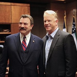 Blue Bloods, Tom Selleck (L), Boomer Esiason (R), 'Forgive and Forget', Season 5, Ep. #2, 10/03/2014, ©KSITE
