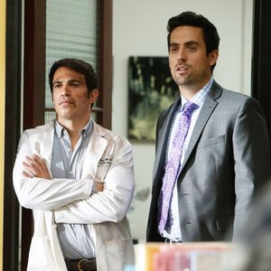 The Mindy Project, Chris Messina (L), Ed Weeks (R), 'Magic Morgan', Season 2, Ep. #4, 10/08/2013, ©FOX