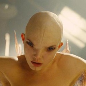 SPLICE, Delphine Chaneac, 2009. ©Warner Bros